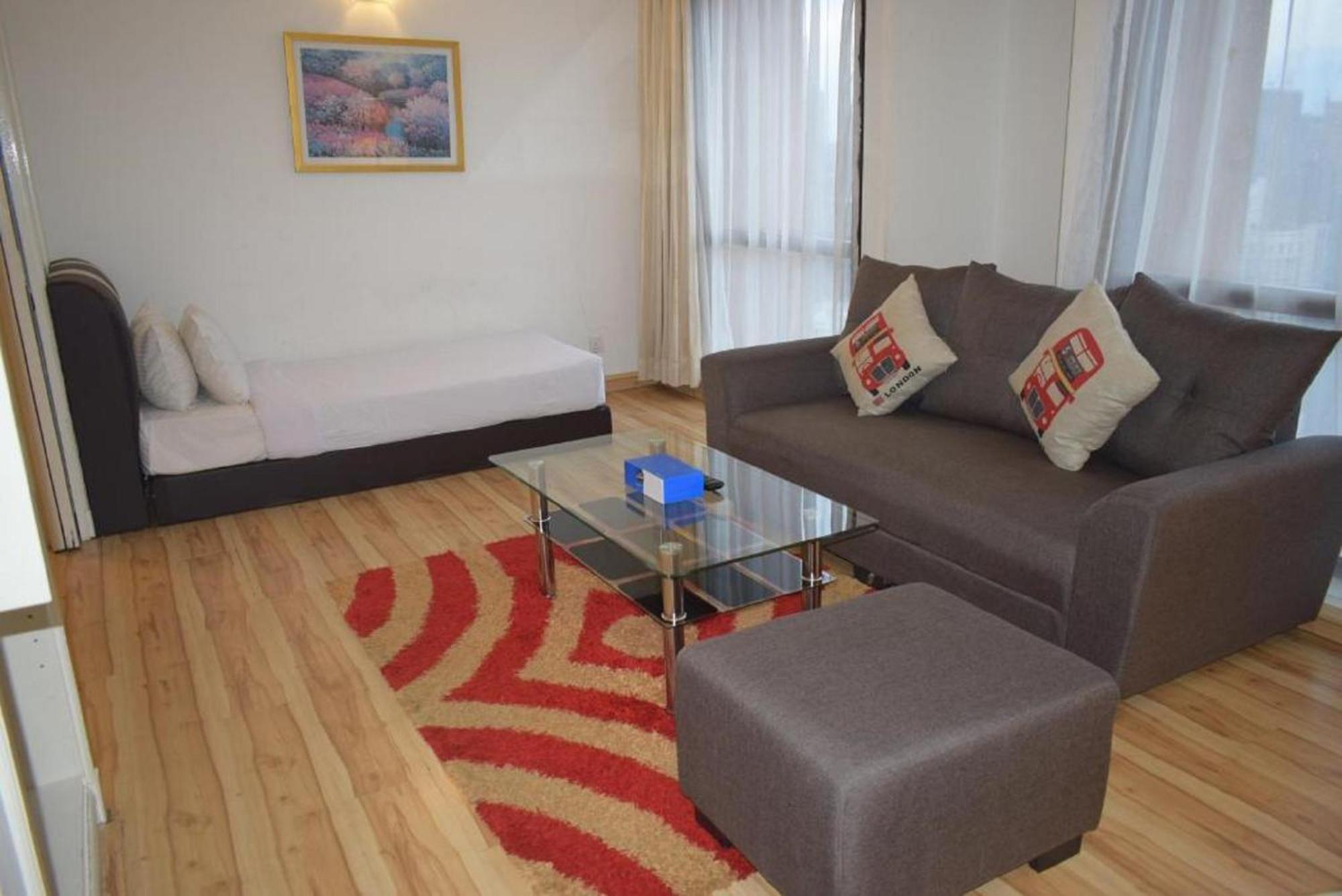 Famous Service Times Square Kl Apartemen