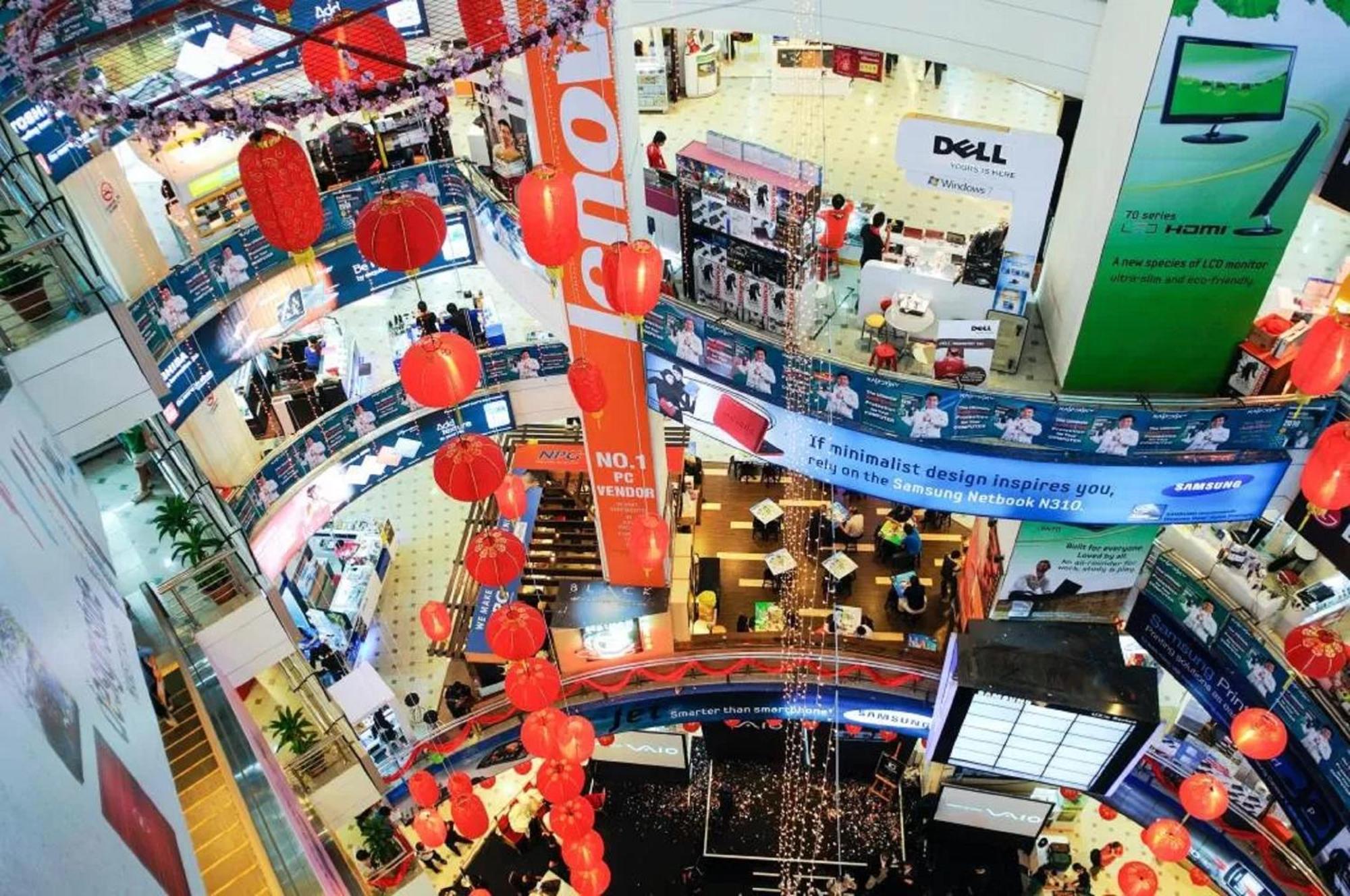Famous Service Times Square Kl Apartemen