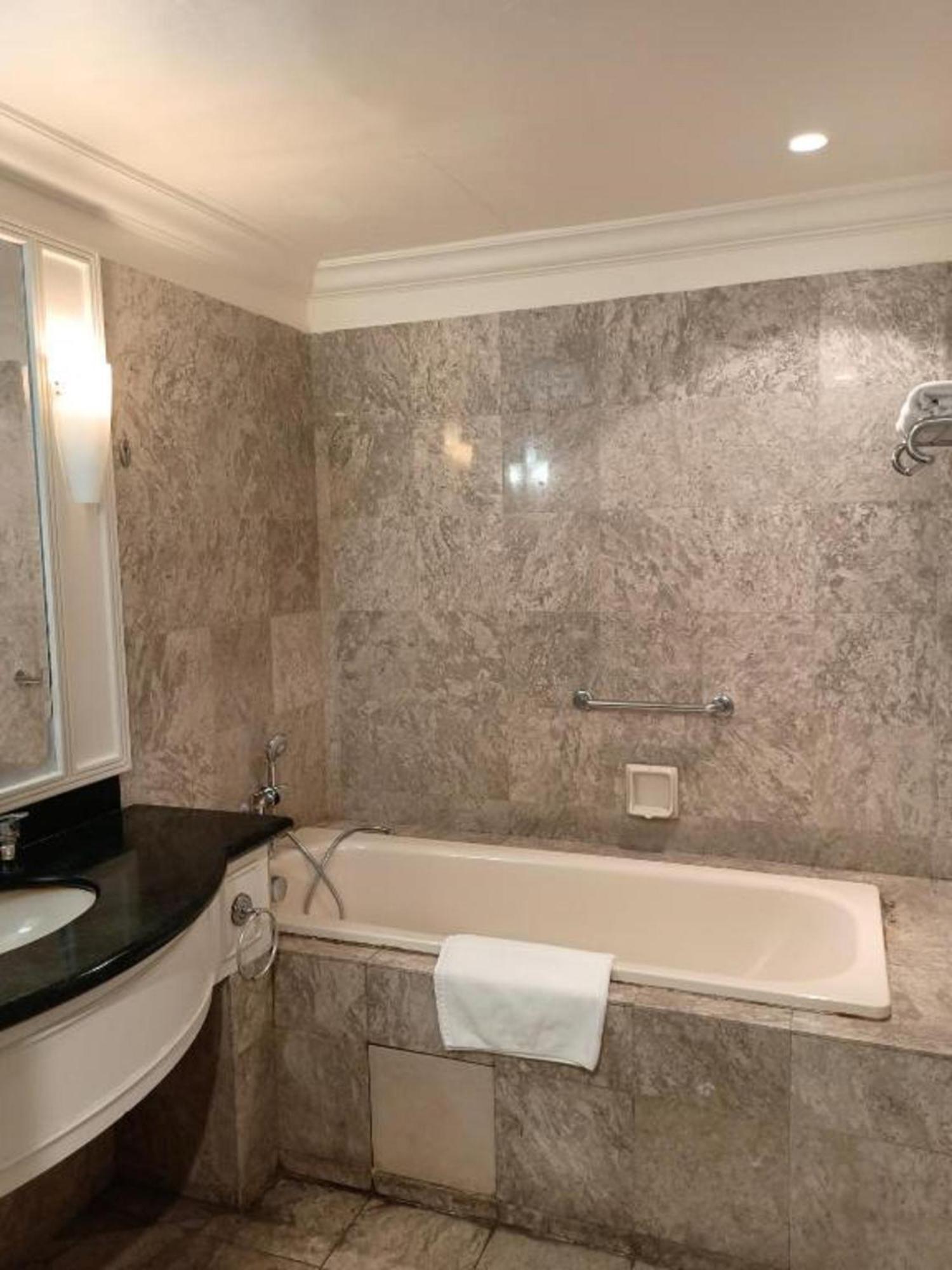 Famous Service Times Square Kl Apartemen Kuala Lumpur