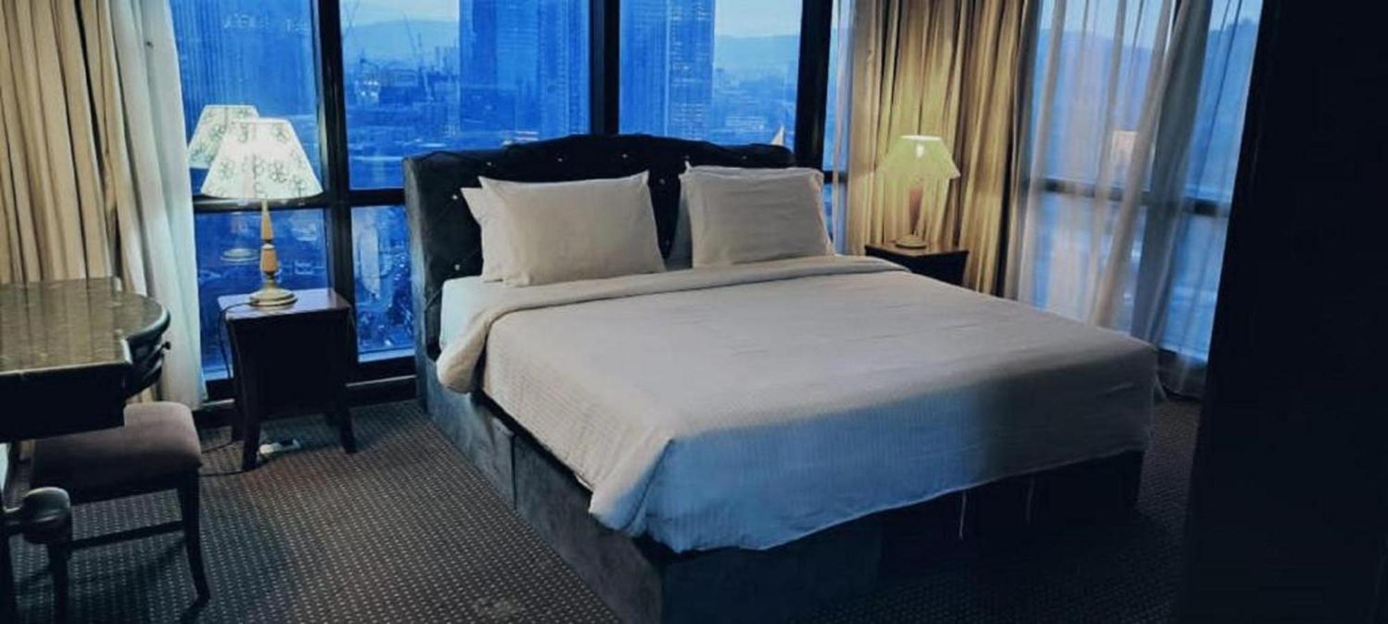 Apartemen Famous Service Times Square Kl